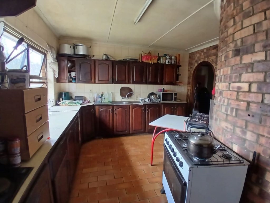 8 Bedroom Property for Sale in Parkhill Gardens Gauteng