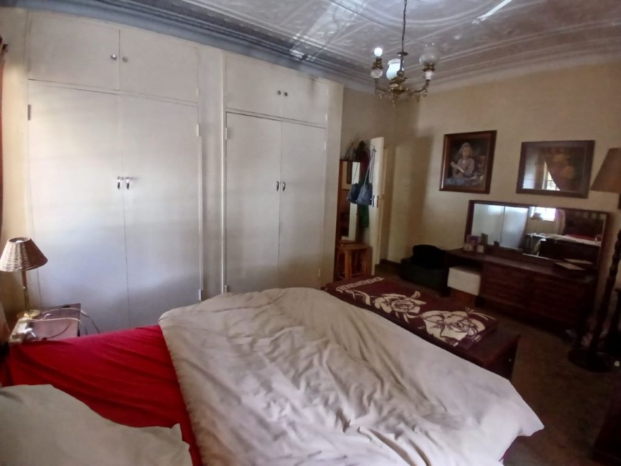 8 Bedroom Property for Sale in Parkhill Gardens Gauteng