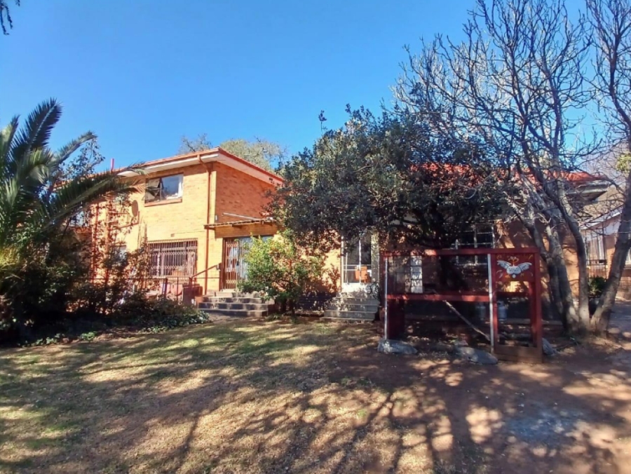 8 Bedroom Property for Sale in Parkhill Gardens Gauteng