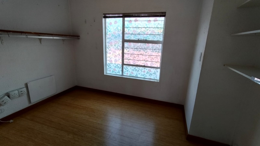 3 Bedroom Property for Sale in Wilro Park Gauteng