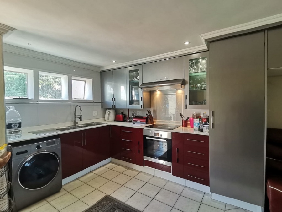 3 Bedroom Property for Sale in Oakdene Gauteng