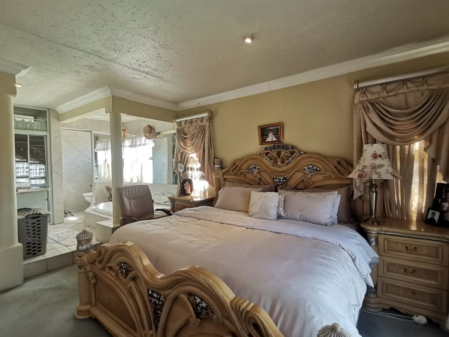 3 Bedroom Property for Sale in Oakdene Gauteng