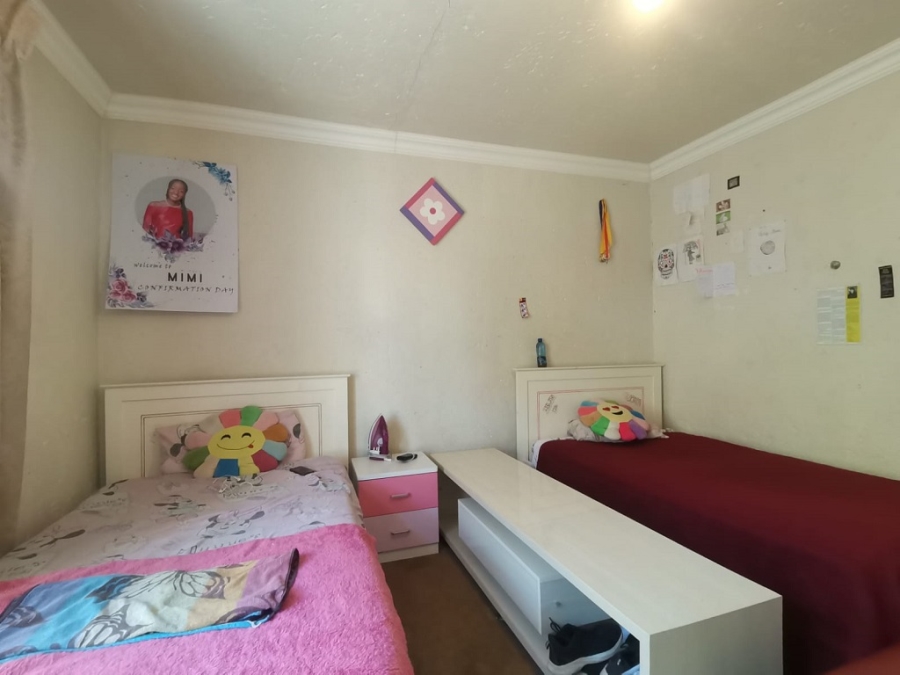 3 Bedroom Property for Sale in Oakdene Gauteng