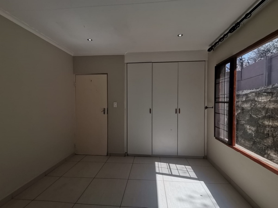3 Bedroom Property for Sale in Bassonia Gauteng