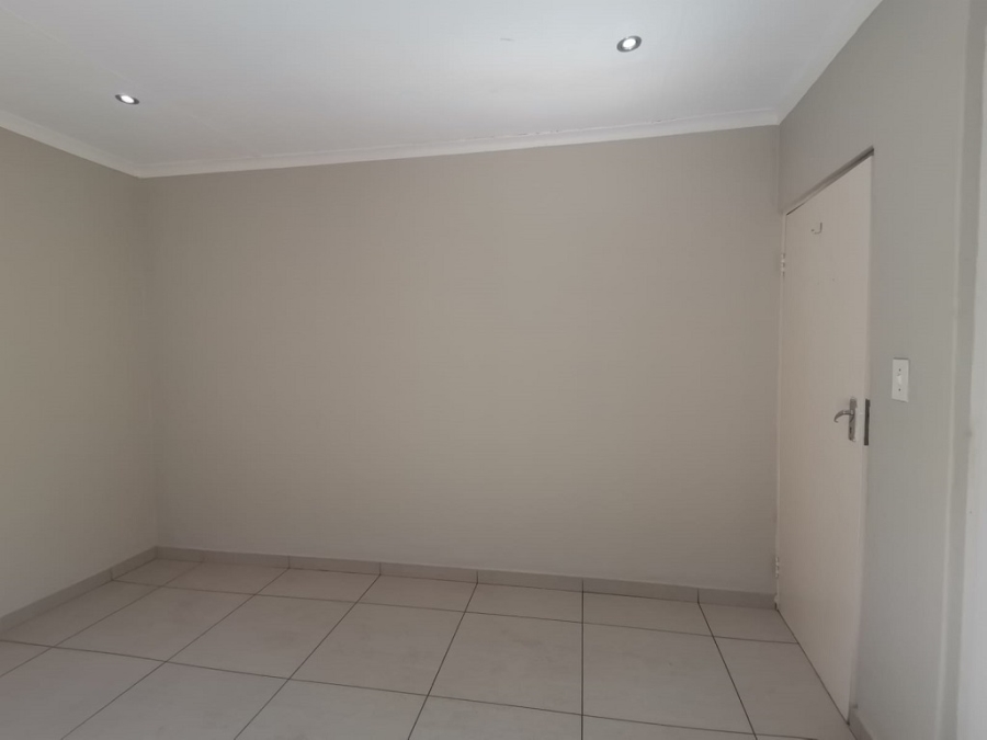 3 Bedroom Property for Sale in Bassonia Gauteng