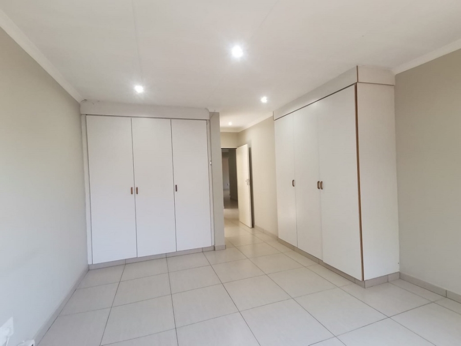 3 Bedroom Property for Sale in Bassonia Gauteng