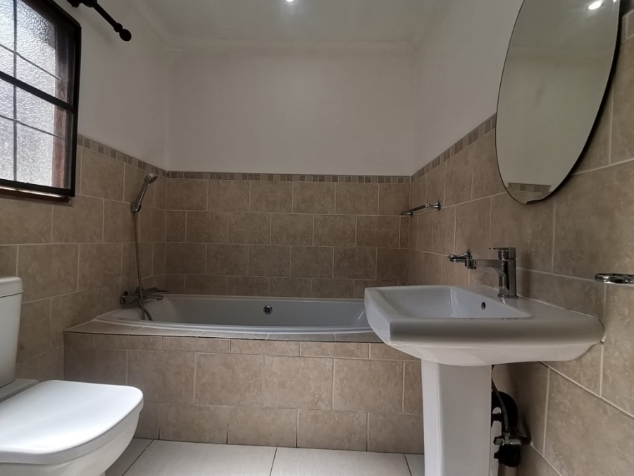 3 Bedroom Property for Sale in Bassonia Gauteng
