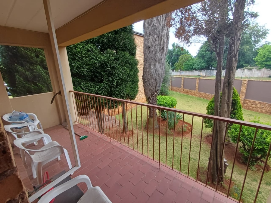 2 Bedroom Property for Sale in Horison Gauteng