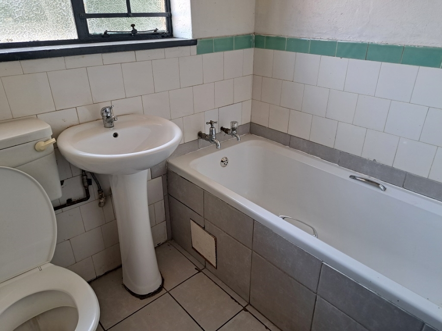 2 Bedroom Property for Sale in Regents Park Gauteng