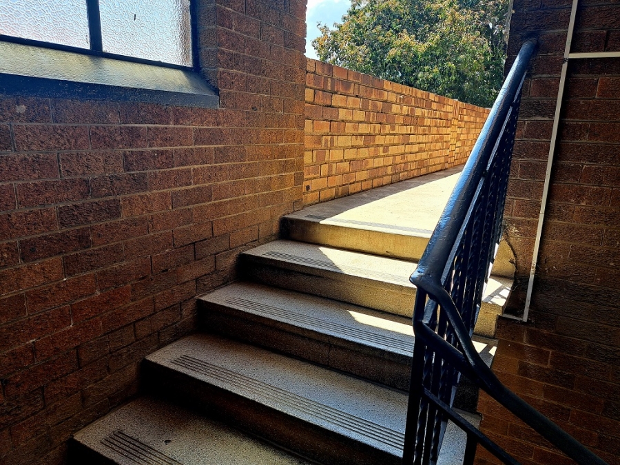 2 Bedroom Property for Sale in Regents Park Gauteng