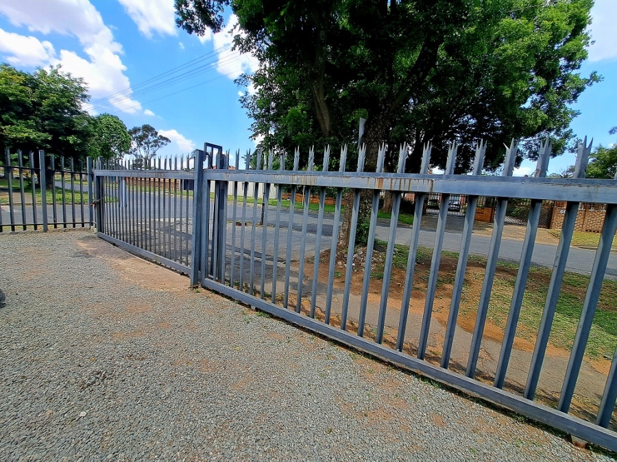 2 Bedroom Property for Sale in Regents Park Gauteng