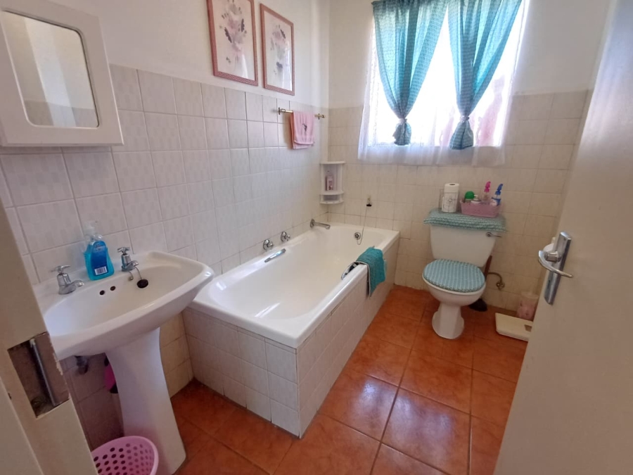 2 Bedroom Property for Sale in Krugersdorp North Gauteng