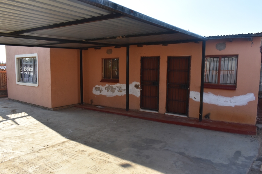 2 Bedroom Property for Sale in Soshanguve KK Gauteng