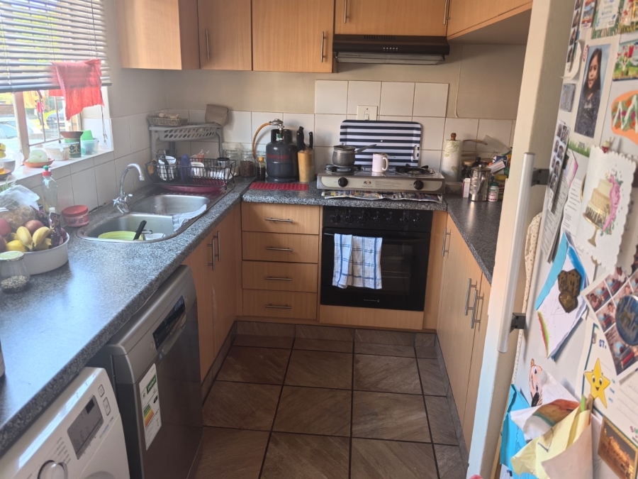 2 Bedroom Property for Sale in Allens Nek Gauteng