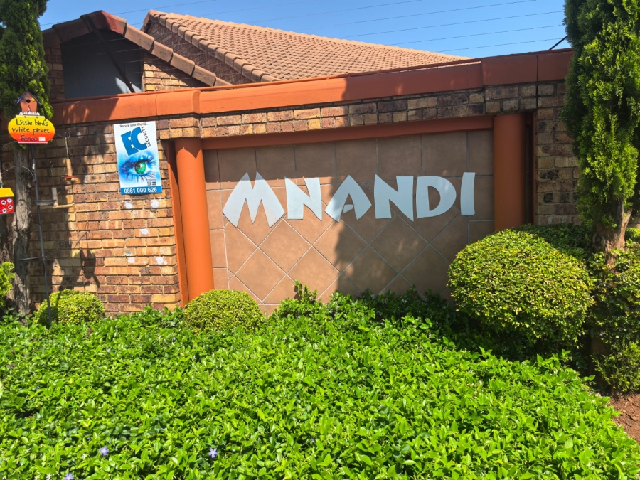 2 Bedroom Property for Sale in Allens Nek Gauteng