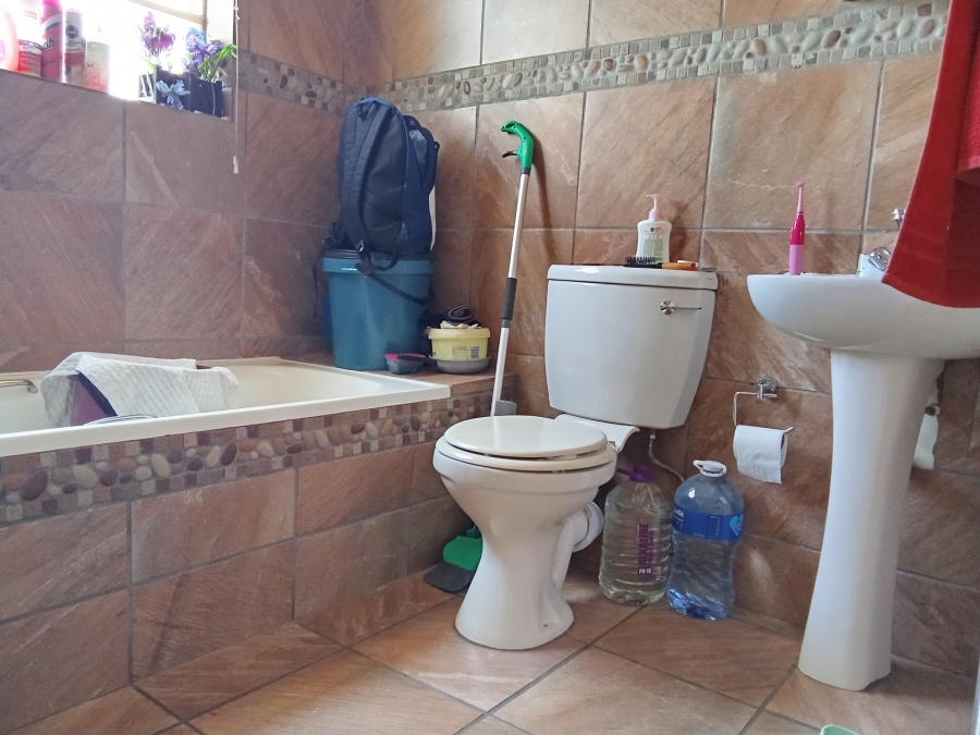 2 Bedroom Property for Sale in Allens Nek Gauteng