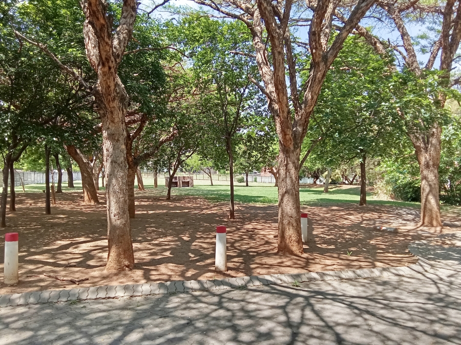 2 Bedroom Property for Sale in Allens Nek Gauteng