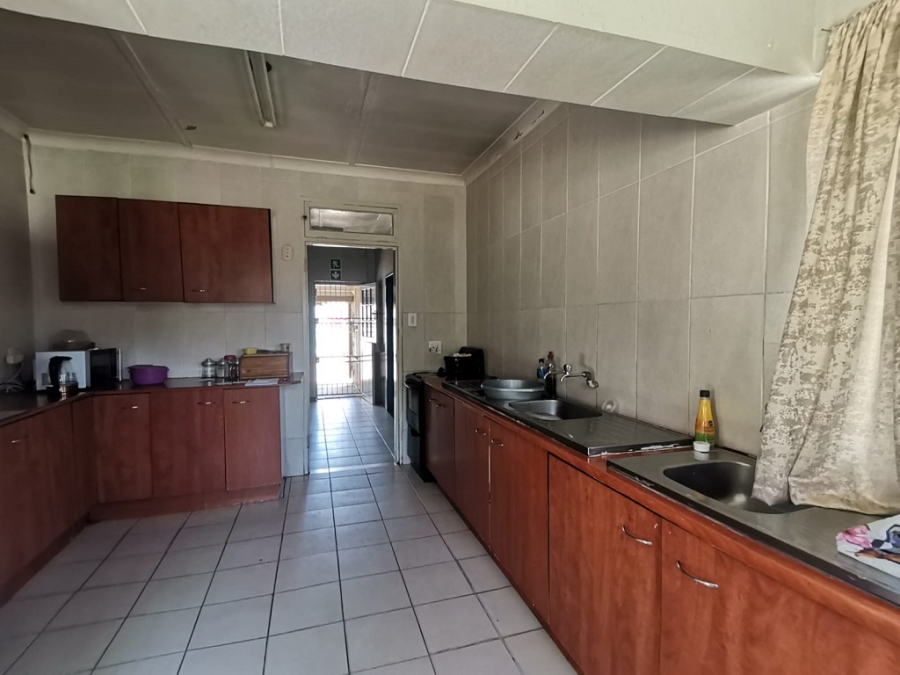 3 Bedroom Property for Sale in Robertsham Gauteng