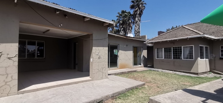 3 Bedroom Property for Sale in Robertsham Gauteng