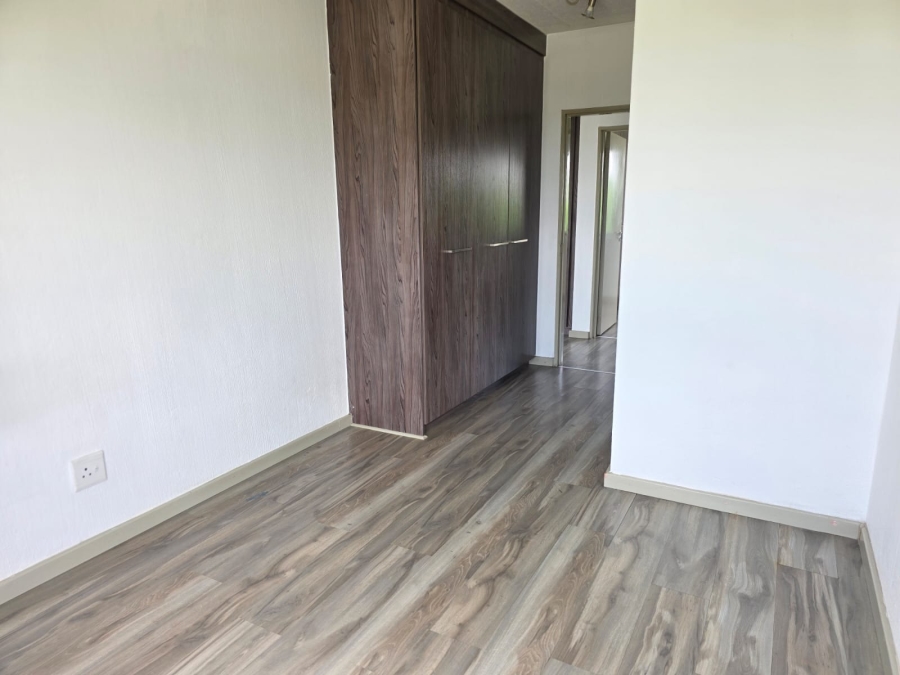 2 Bedroom Property for Sale in Beverley Gauteng