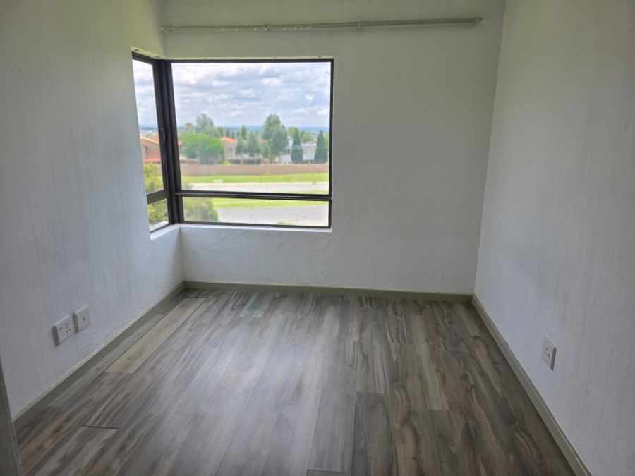 2 Bedroom Property for Sale in Beverley Gauteng