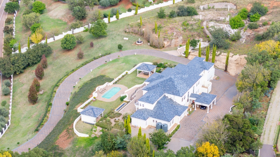 6 Bedroom Property for Sale in Cornwall Hill Gauteng