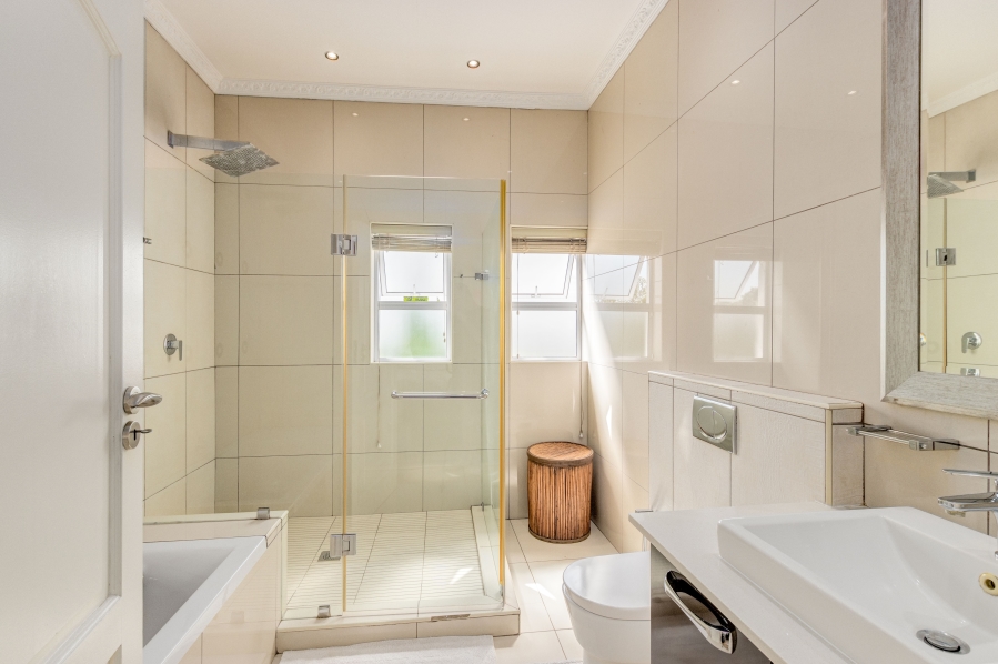 6 Bedroom Property for Sale in Cornwall Hill Gauteng