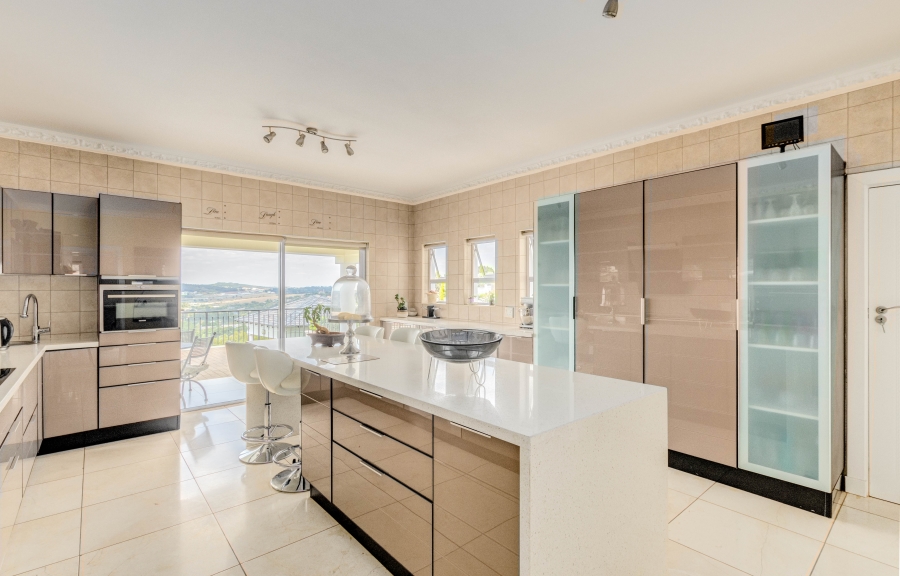 6 Bedroom Property for Sale in Cornwall Hill Gauteng