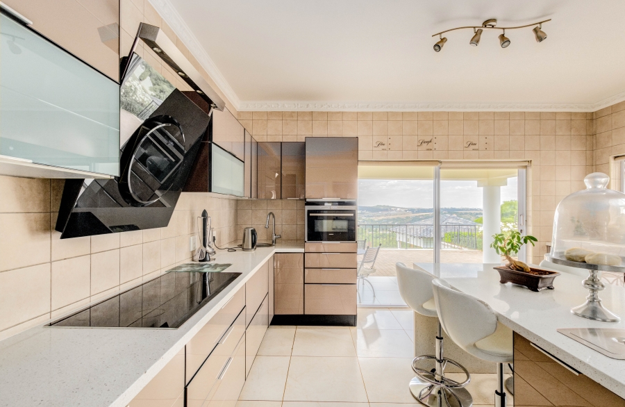 6 Bedroom Property for Sale in Cornwall Hill Gauteng