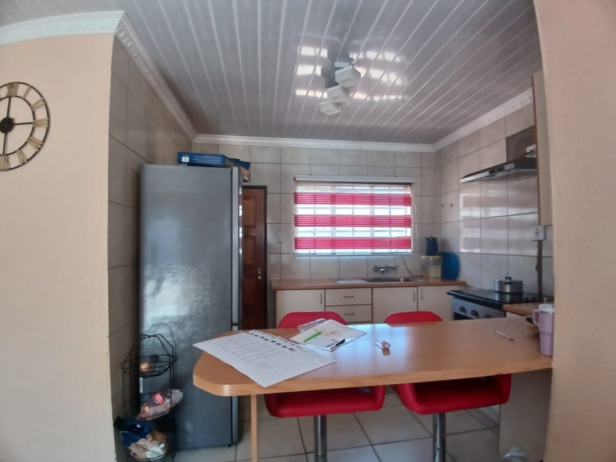 2 Bedroom Property for Sale in Toekomsrus Gauteng