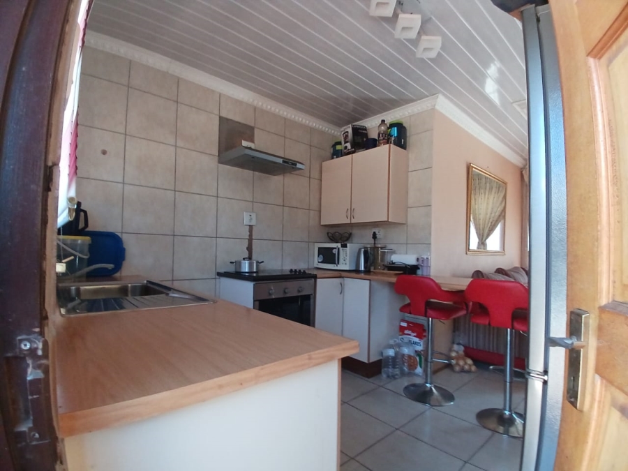 2 Bedroom Property for Sale in Toekomsrus Gauteng