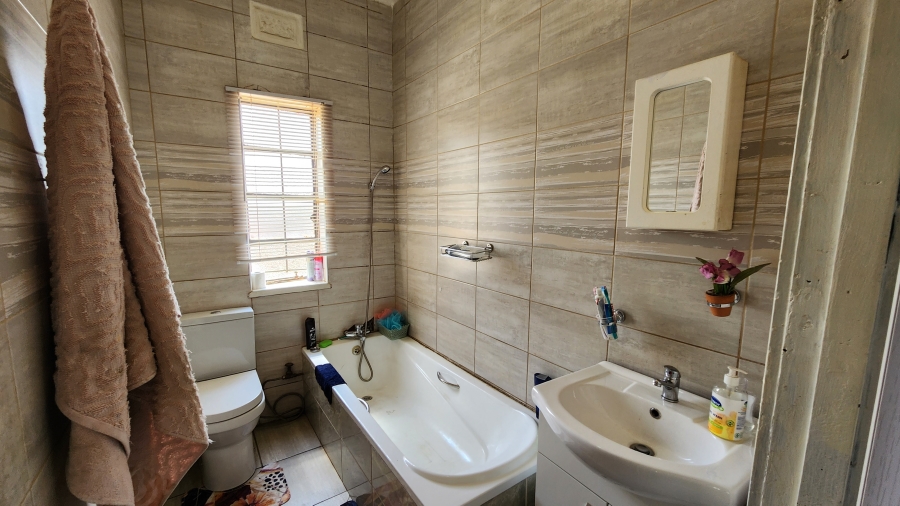 3 Bedroom Property for Sale in Noycedale Gauteng