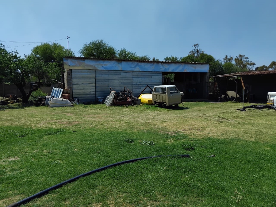 4 Bedroom Property for Sale in Nanescol Gauteng