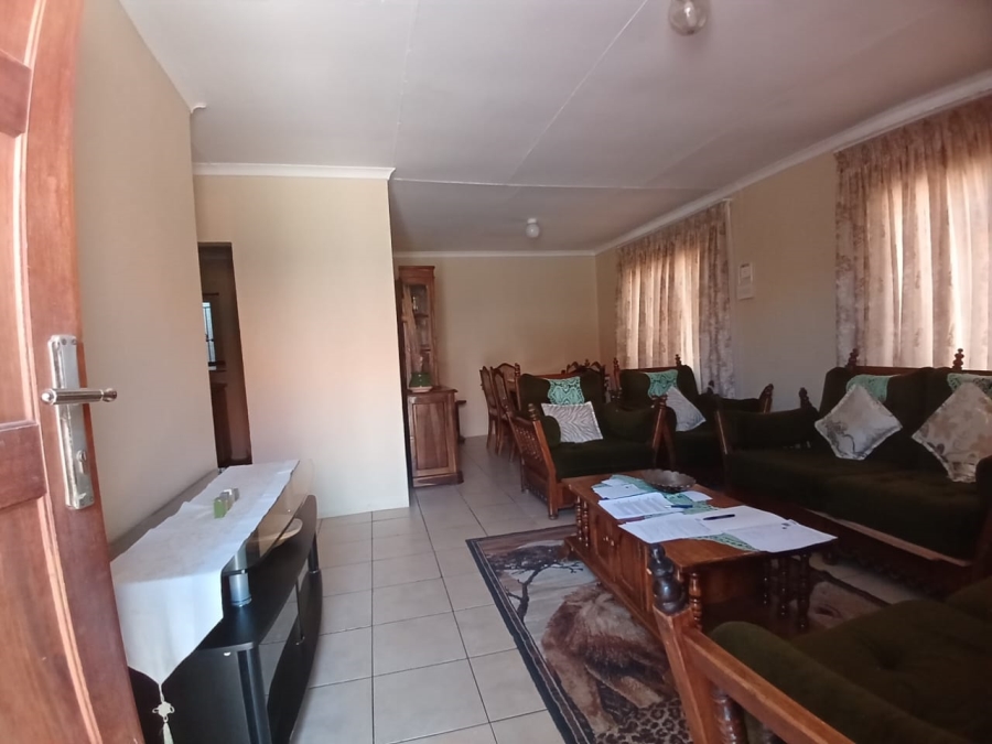 3 Bedroom Property for Sale in Mohlakeng Gauteng