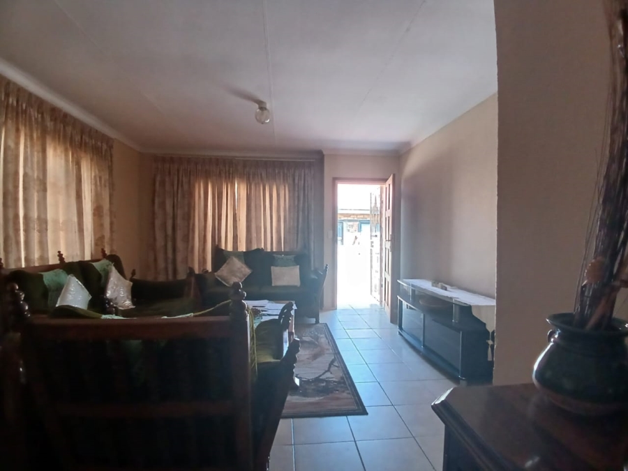 3 Bedroom Property for Sale in Mohlakeng Gauteng