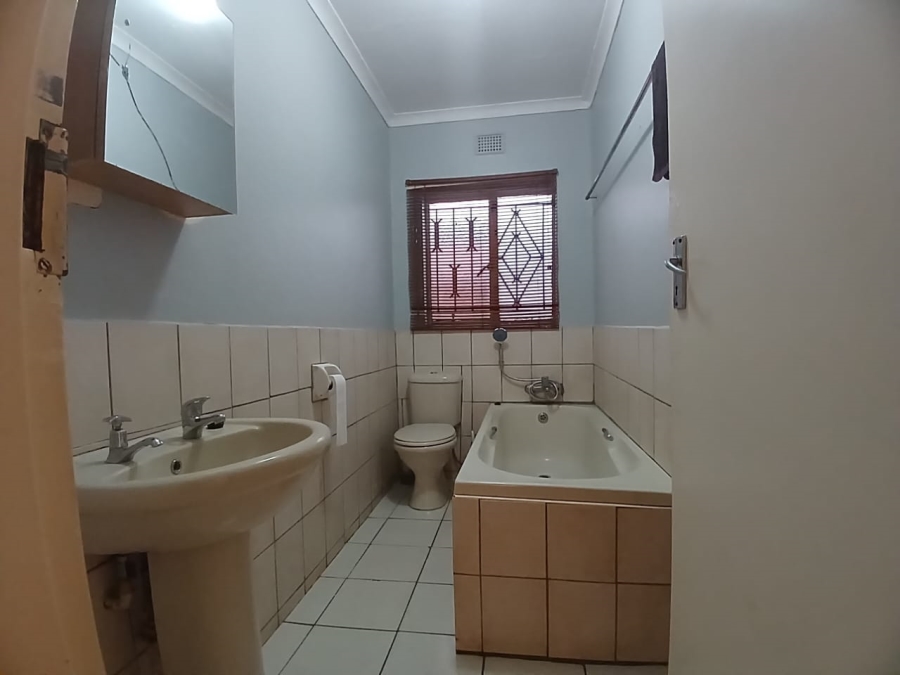3 Bedroom Property for Sale in Mohlakeng Gauteng