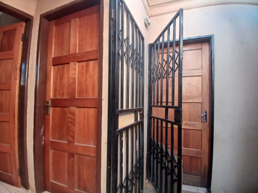 3 Bedroom Property for Sale in Mohlakeng Gauteng