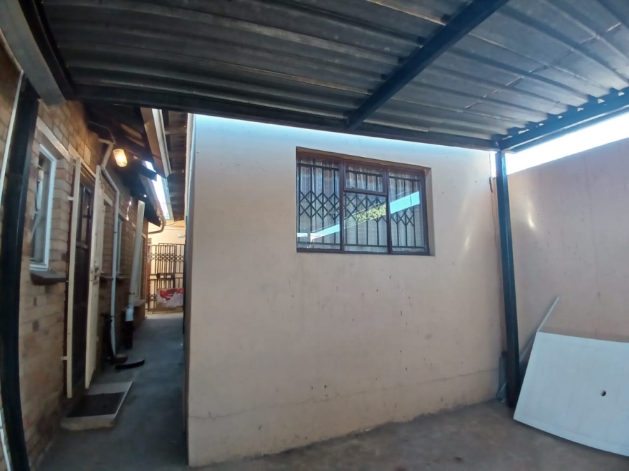 3 Bedroom Property for Sale in Mohlakeng Gauteng