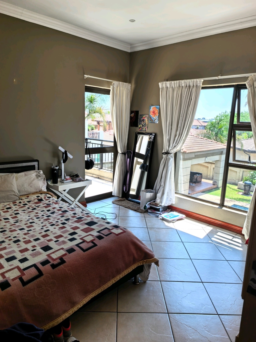 4 Bedroom Property for Sale in Sonneveld Gauteng