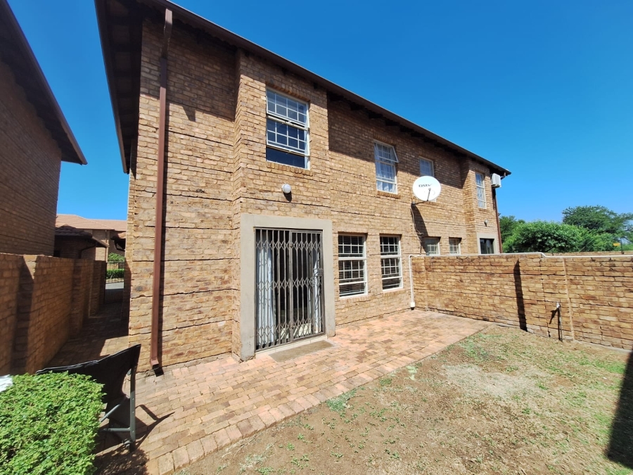 To Let 3 Bedroom Property for Rent in Annlin Gauteng