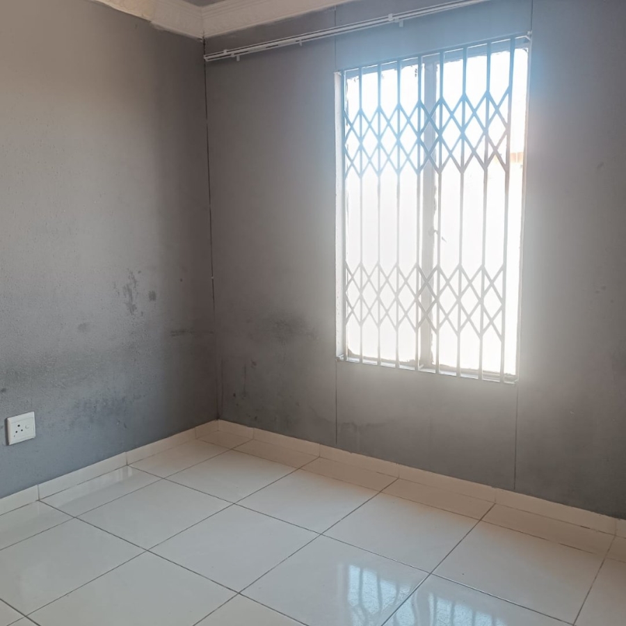 3 Bedroom Property for Sale in Protea Glen Gauteng
