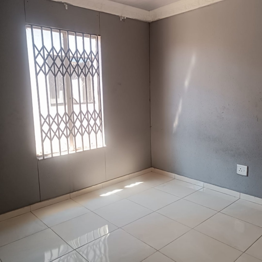 3 Bedroom Property for Sale in Protea Glen Gauteng