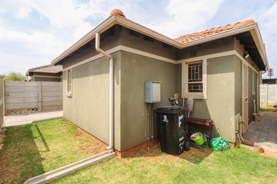 To Let 2 Bedroom Property for Rent in Leopard