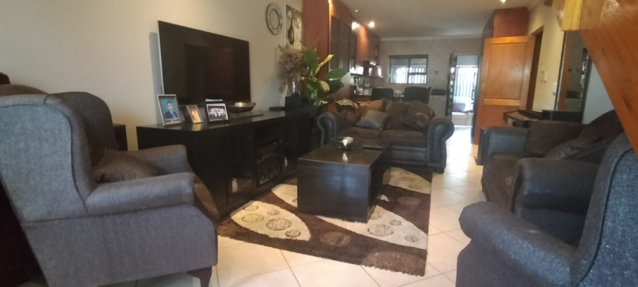 4 Bedroom Property for Sale in Greenhills Gauteng