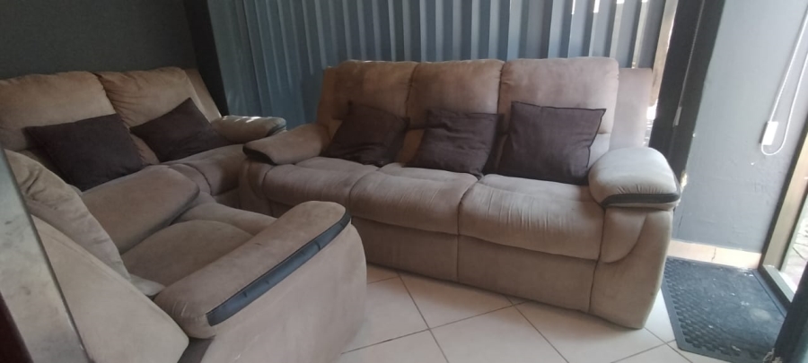 4 Bedroom Property for Sale in Greenhills Gauteng
