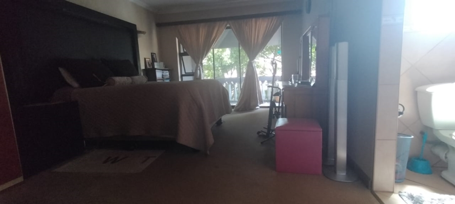 4 Bedroom Property for Sale in Greenhills Gauteng