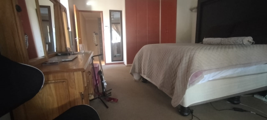 4 Bedroom Property for Sale in Greenhills Gauteng