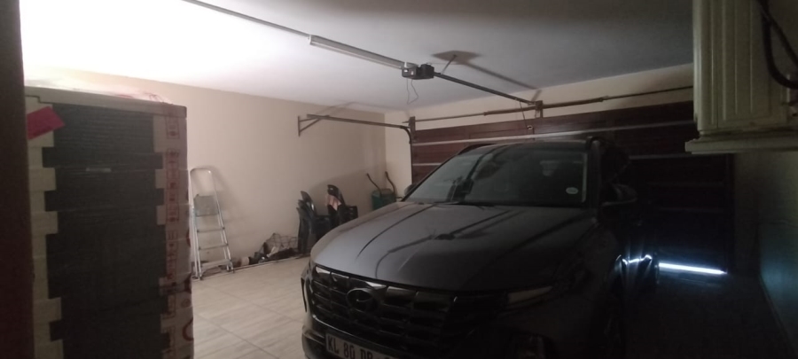 4 Bedroom Property for Sale in Greenhills Gauteng