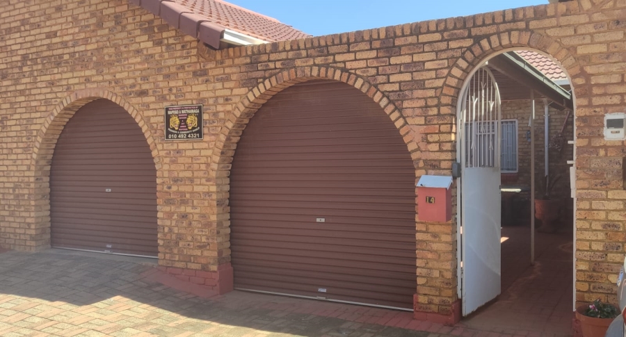 3 Bedroom Property for Sale in Homelake Gauteng