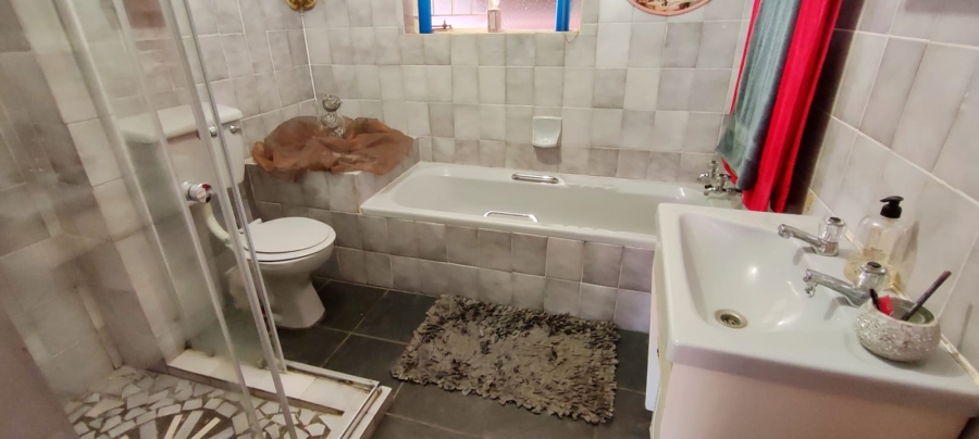 3 Bedroom Property for Sale in Homelake Gauteng